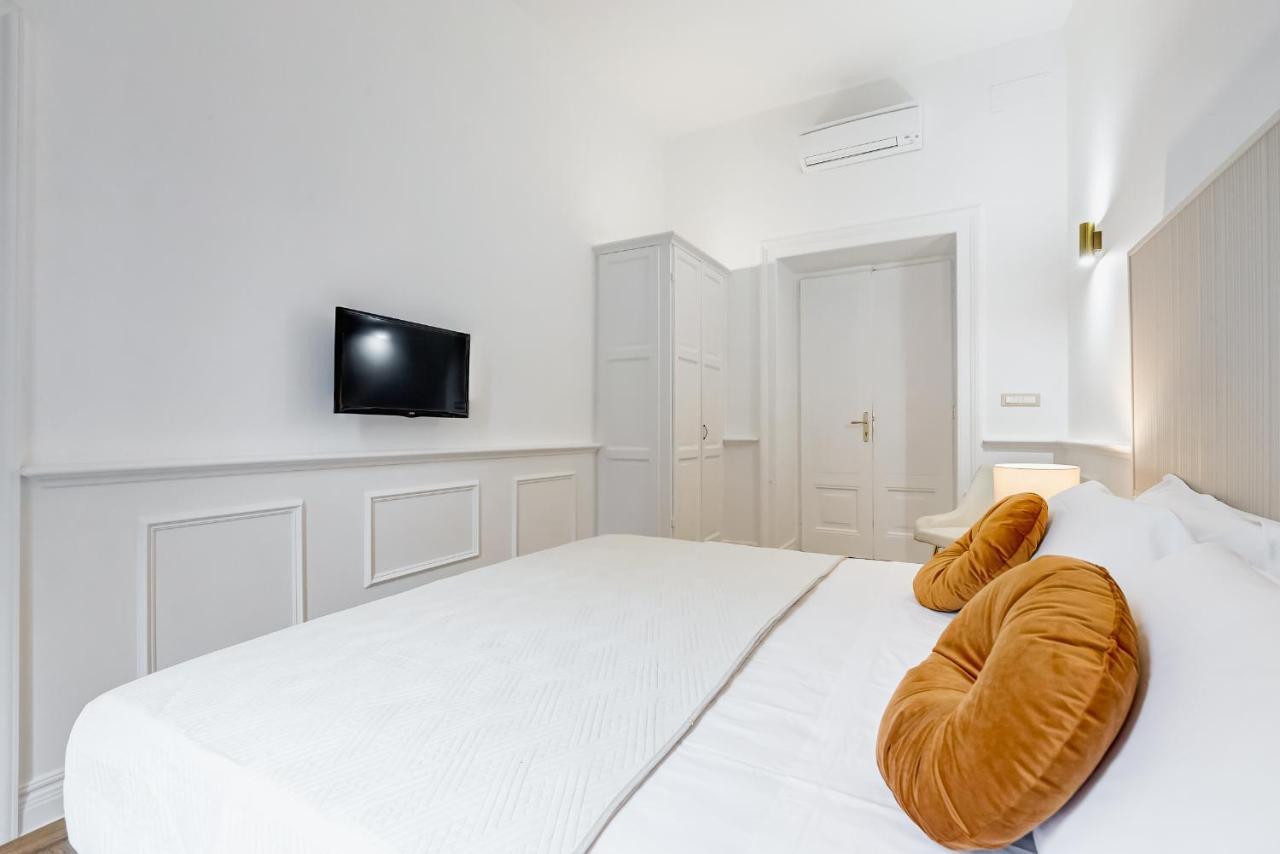Monti Suites Cavour Rome Exterior photo